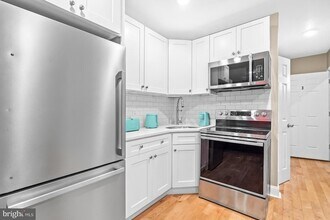 2647 N 17th St in Philadelphia, PA - Building Photo - Building Photo