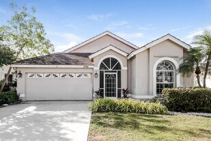 7794 Hoffy Cir in Lake Worth, FL - Building Photo