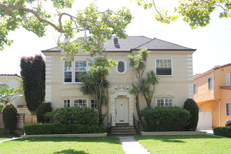 467 S Bedford Dr in Beverly Hills, CA - Building Photo - Building Photo