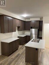 154 Sonoma Ln in Hamilton, ON - Building Photo - Building Photo