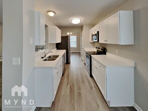 17 Richmond Dr in Hiram, GA - Foto de edificio - Building Photo