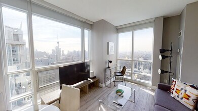 763 Bay St. in Toronto, ON - Building Photo - Building Photo