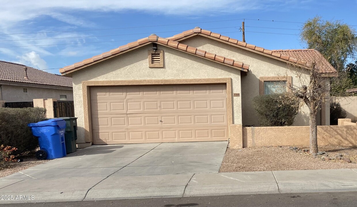 3310 S 66th Ln in Phoenix, AZ - Building Photo