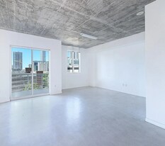 234 NE 3rd St, Unit 705 in Miami, FL - Building Photo