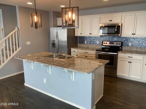 843 S Swallow Ln in Gilbert, AZ - Building Photo - Building Photo