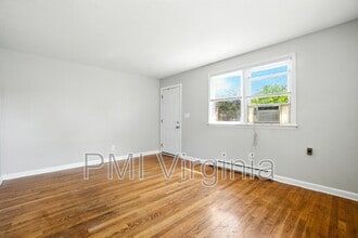 3237 Verdun Ave in Norfolk, VA - Building Photo - Building Photo