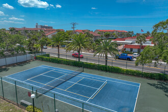 Bay Oaks in Sarasota, FL - Building Photo - Other