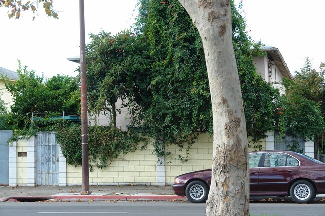 1650-1654 San Pablo Ave in Berkeley, CA - Building Photo - Building Photo