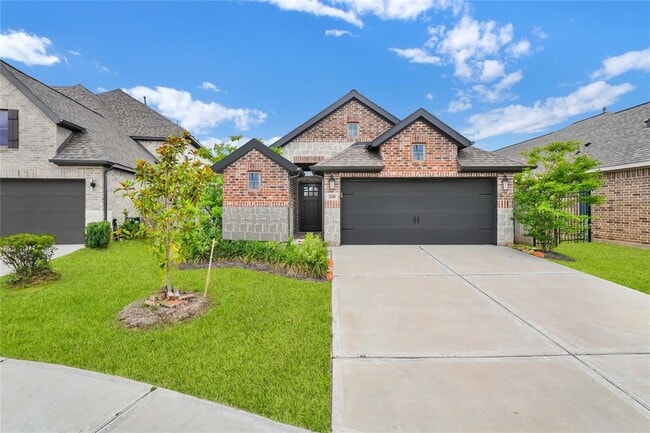 property at 2530 Alder Wood Ln