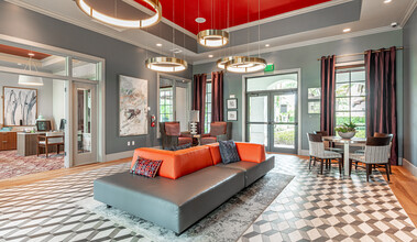 VIVA Luxury Apartments in Fort Lauderdale, FL - Foto de edificio - Interior Photo