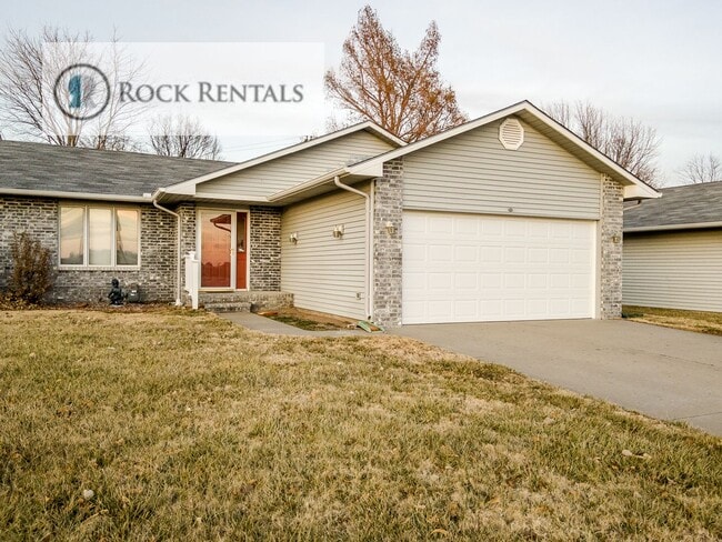 property at 14 Des Moines Ave