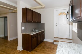 4830 W Addison St in Chicago, IL - Building Photo - Building Photo