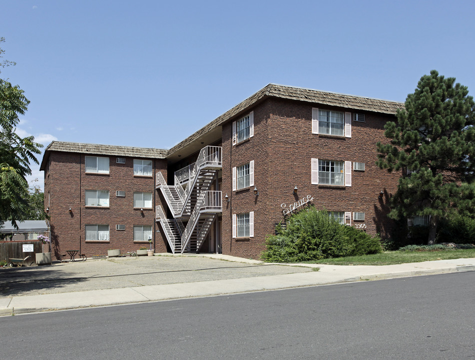 Sprucewood Apartments in Englewood, CO - Foto de edificio