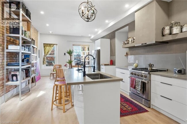 property at 472 Barton St E