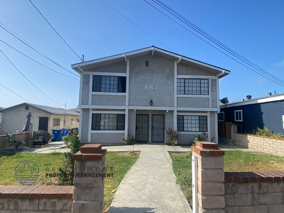 867 West 1st. St. in San Pedro, CA - Building Photo