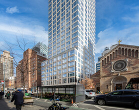 The Laurel Condominiums in New York, NY - Building Photo - Building Photo