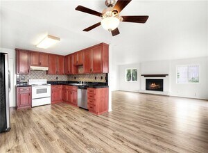 1505 Calle Sacramento in San Clemente, CA - Foto de edificio - Building Photo