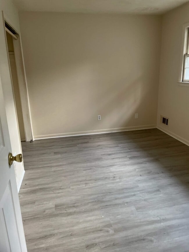 4522 Montclair Dr in Forest Park, GA - Building Photo - Building Photo