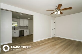 623 Riverside Dr in St. Charles, MO - Building Photo - Building Photo