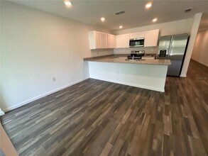 7145 N Henderson Way in Citrus Springs, FL - Foto de edificio - Building Photo