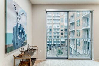 3700 McKinney Ave in Dallas, TX - Building Photo - Building Photo