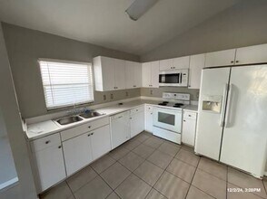 6115 Sand Key Ln in Wesley Chapel, FL - Building Photo - Building Photo