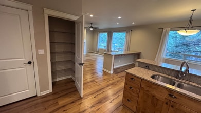 2380 NW Debron Ln in Bend, OR - Building Photo - Building Photo