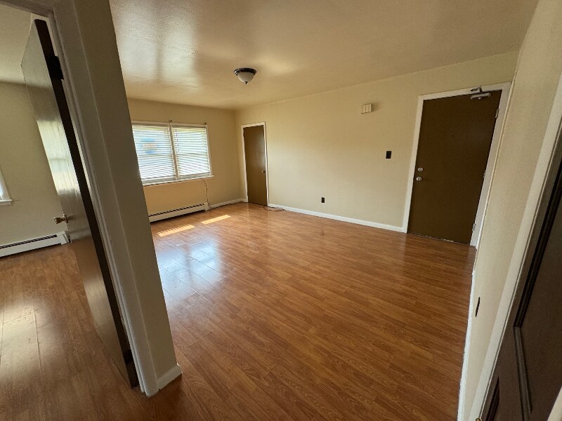 60 Jay Terrace in Vineland, NJ - Building Photo