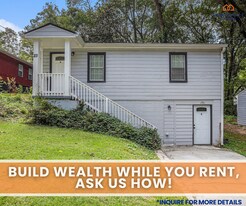 23 Bisbee Ave SE in Atlanta, GA - Building Photo