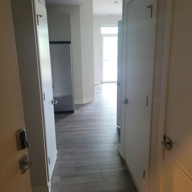 2443 N Western Ave in Chicago, IL - Building Photo - Building Photo