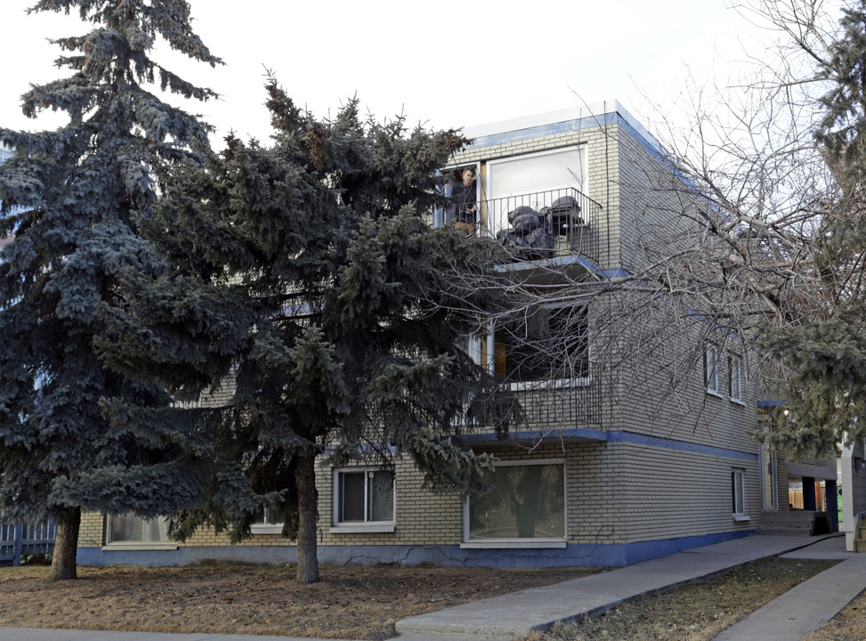 640 Mcdougall Rd NE in Calgary, AB - Building Photo