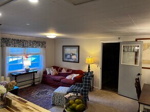 295 Highland Rd, Unit #2 in Bridgton, ME - Building Photo - Building Photo