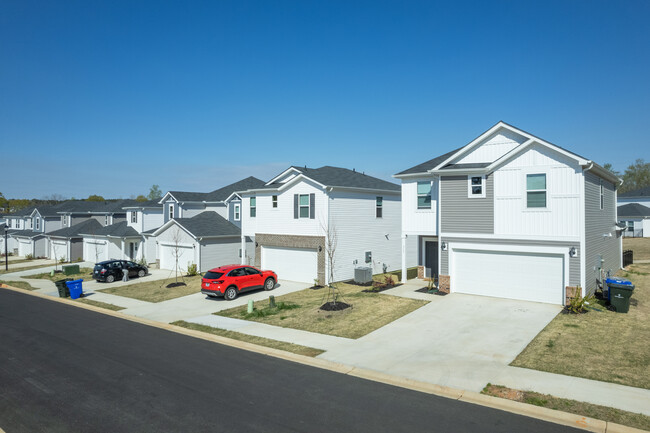 Gramercy Woods