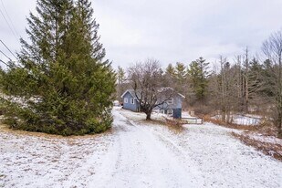 832 VT-15 in Underhill, VT - Building Photo