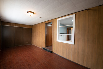 9705 Winkler Dr in St. Louis, MO - Building Photo - Building Photo