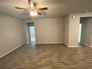938 Redinger Ridge Dr in Huffman, TX - Building Photo - Building Photo