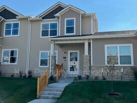 1967 Warrior Ln in Waukee, IA - Building Photo
