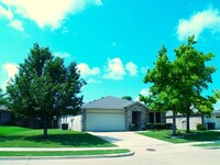 8408 Glen Falls Ln in Denton, TX - Building Photo - Building Photo