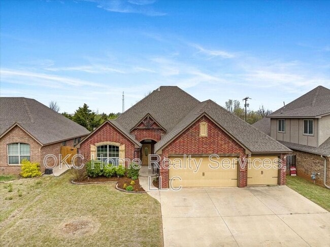 625 NE 23rd St in Moore, OK - Building Photo - Building Photo