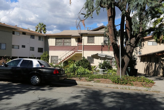 Hilda Apartments in Glendale, CA - Building Photo - Building Photo