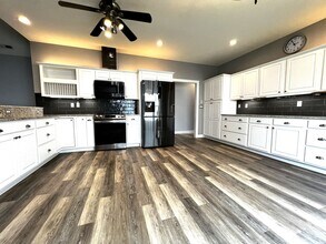 200 Winborne Loop in Elizabeth City, NC - Building Photo - Building Photo