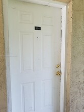 10350 SW 220th St in Miami, FL - Building Photo - Building Photo