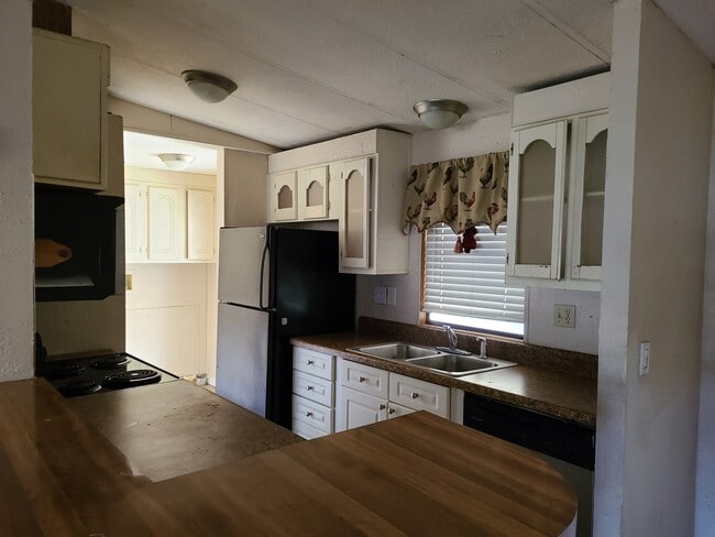 property at 5318 Dianthus St