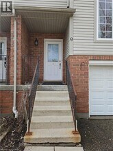 600 White Elm Blvd in Waterloo, ON - Building Photo - Building Photo