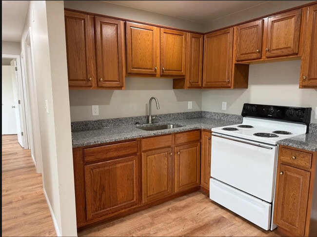 5660 - 5670 Lancaster St in Harrisburg, PA - Building Photo - Building Photo