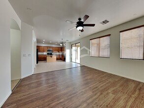 18015 W Carol Ave in Waddell, AZ - Foto de edificio - Building Photo