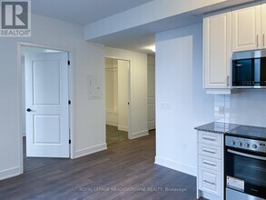 2343 Khalsa Gate in Oakville, ON - Building Photo - Building Photo