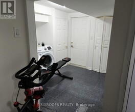 332 Homewood Ave in Toronto, ON - Building Photo - Building Photo