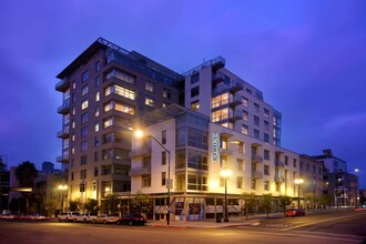 Current in San Diego, CA - Foto de edificio - Building Photo