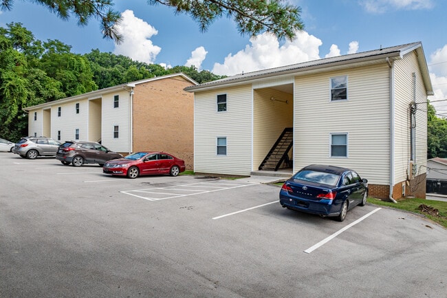 Evergreen Terrace in Knoxville, TN - Foto de edificio - Building Photo
